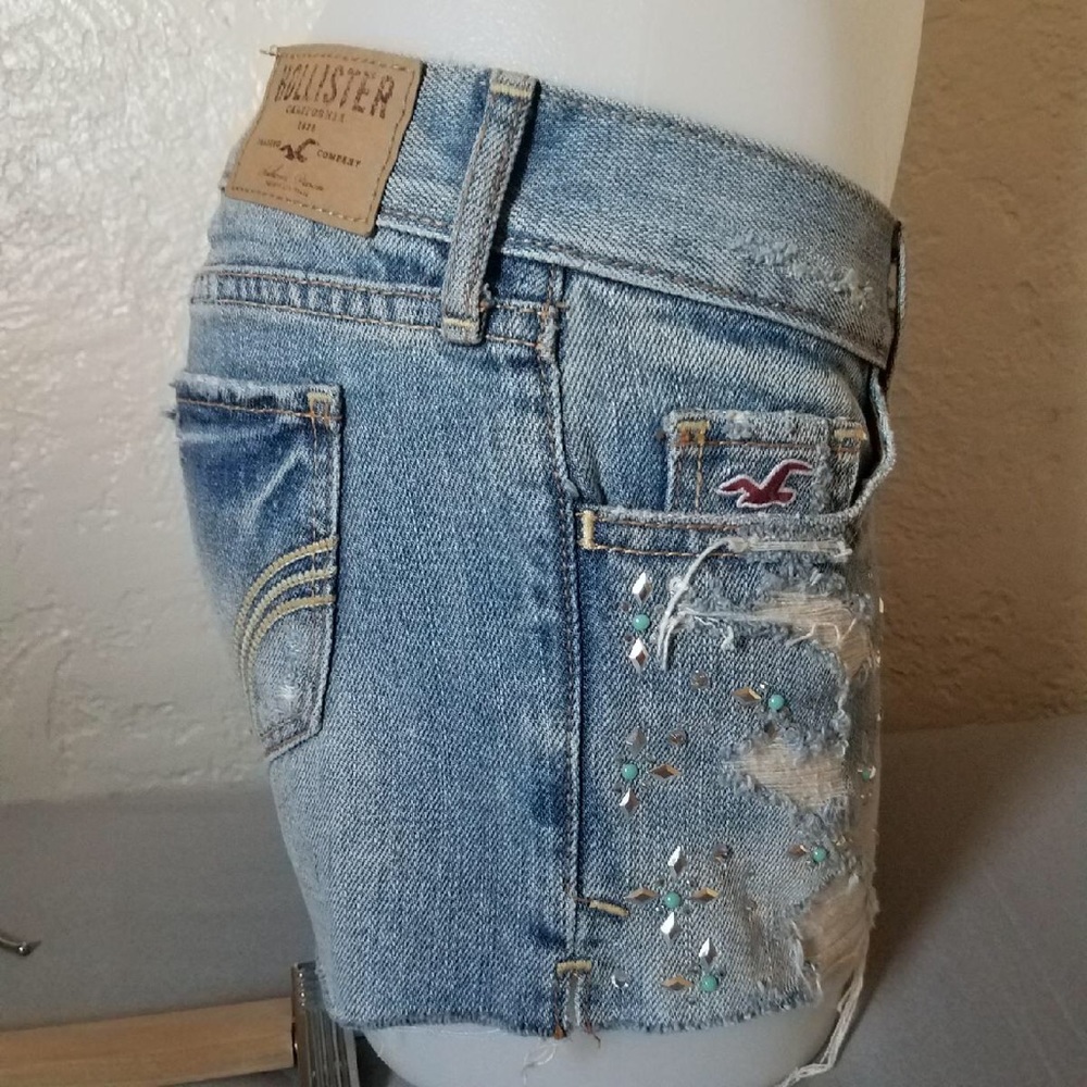 HOLLISTER LIGHT BLUE SHORTS SIZE 00 - Picture 6 of 7